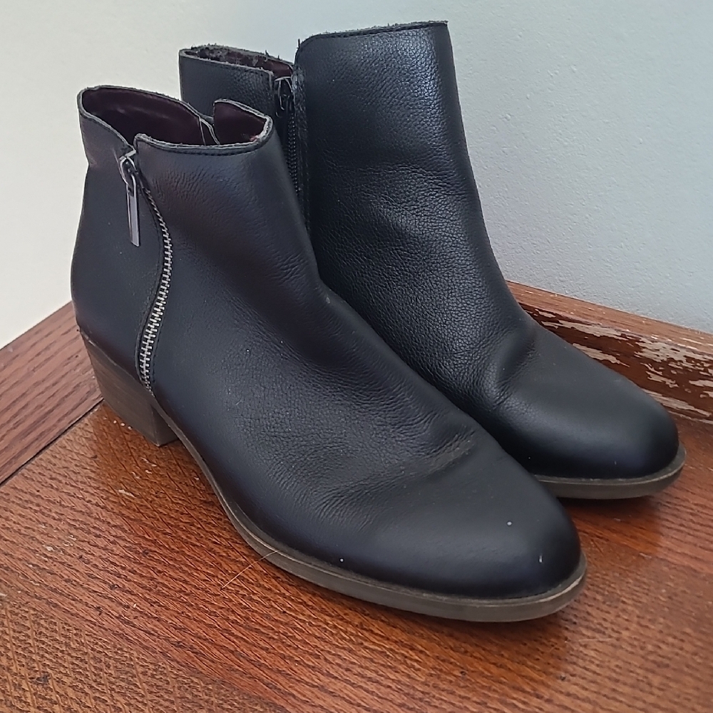 Classic Black Leather Ankle Boots - Women